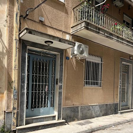 Апартаменты Ζεστή Φωλίτσα Στο Κέντρο. Афины Экстерьер фото